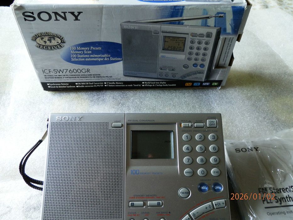 Radio Stéréo Sony - Banda Mundial com Estojo + Antena