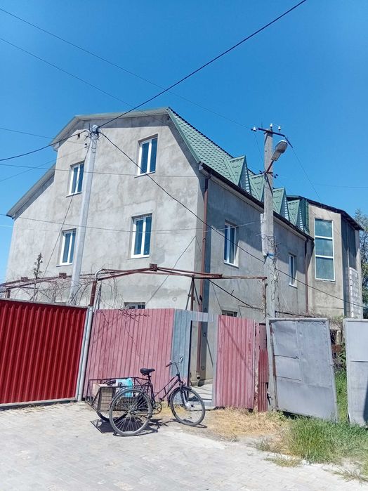 Продам новый дом в самом центре идеально подойдёт под гостиницу