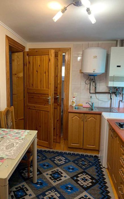 Двоповерховий будинок в Яремче 228 м²