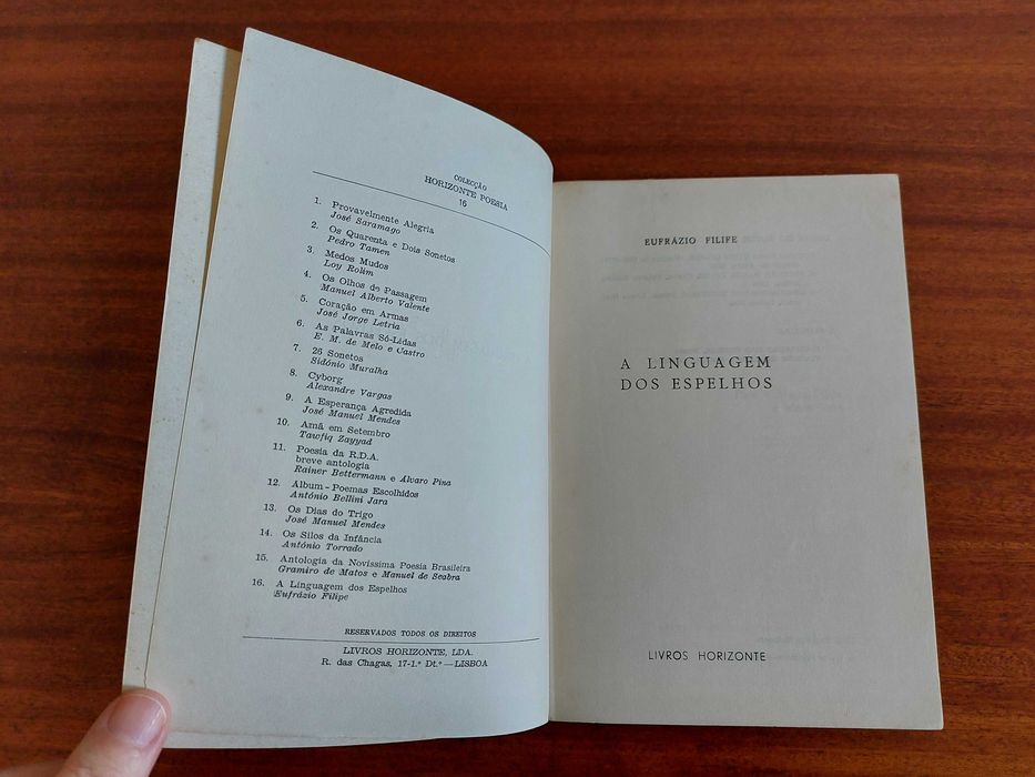 Livro A Linguagem dos Espelhos - Eufrázio Filipe