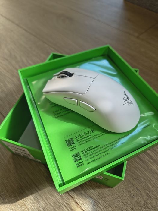 Razer DeathAdder V4 Pro - Biała