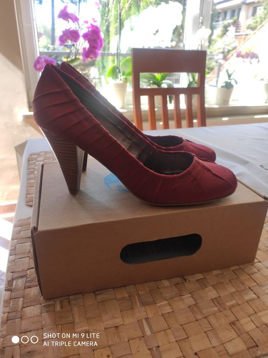 Nowe buty na obcasie