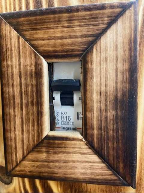 Wędzarnia  ELEKTRYCZNA Drewniana 250L DESKA2 CM  TOKO