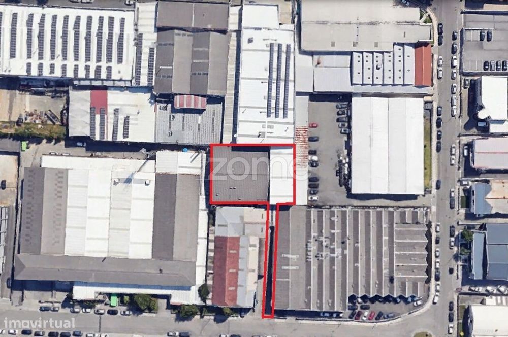 Armazém Industrial para Arrendamento em São João da Madeira