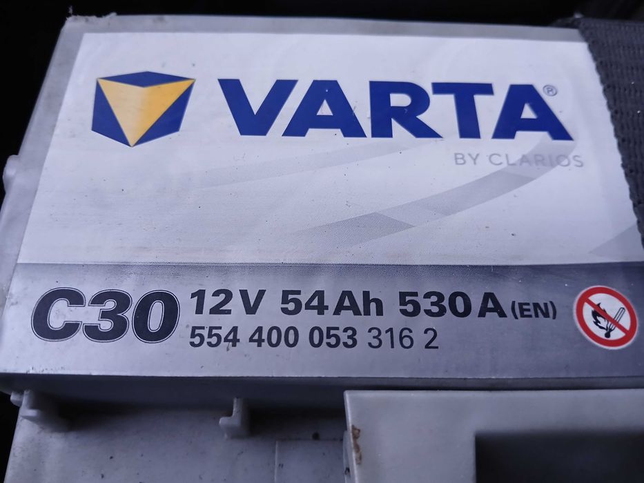 Аккумулятор Varta C30 12V 54Ah 530A (EN) -/+ 2023 год в чудовому стані