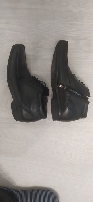 Продам шкіряні зимові черевики