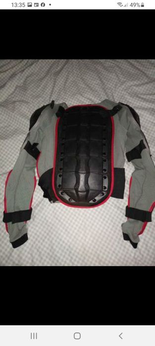 Colete de proteção.