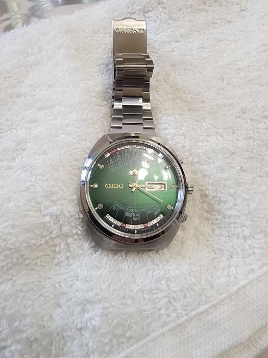 Продам легендарные часы Ориент коледж