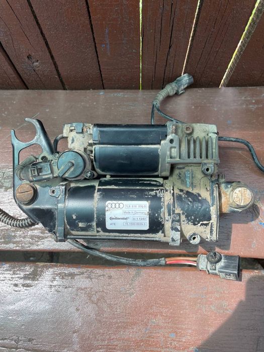 Компресор пневмопідвіски ( 7L8 616 006 B )