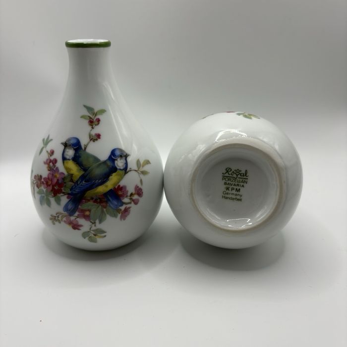 Пара маленьких витогчених ваз від КРМ