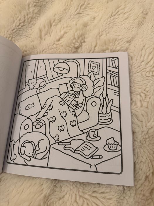 Розмальовка Girl Moments - милі затишні сцени для творчості