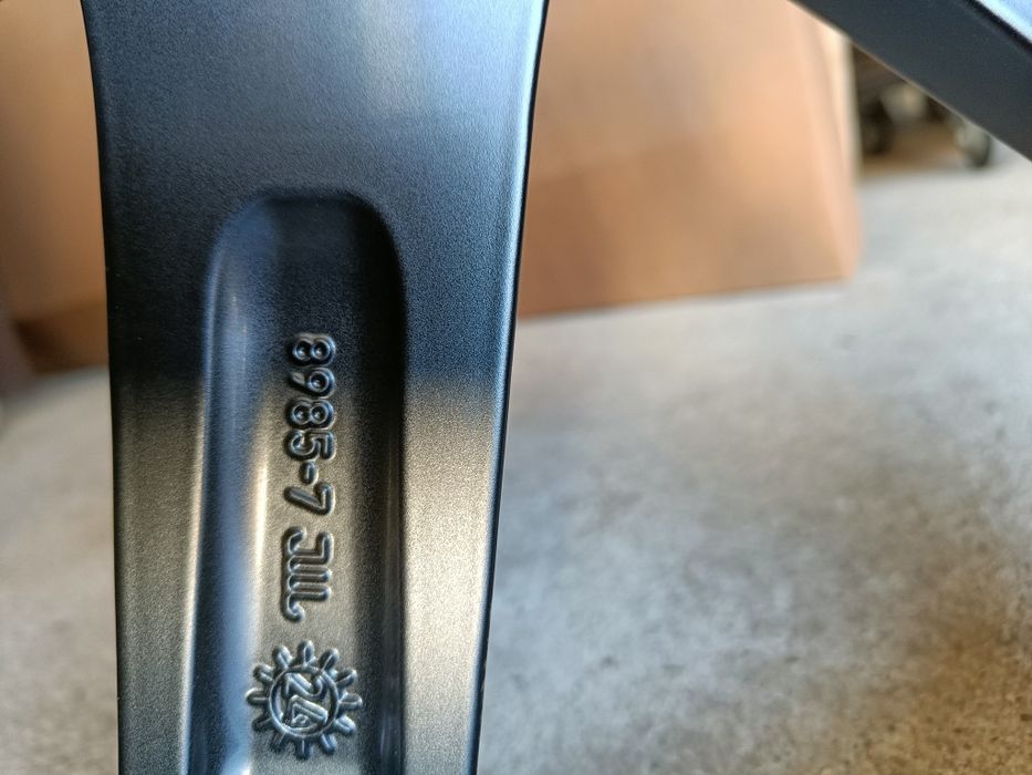 Felgi20 Fisker 5*114,3 Toyota Lexus NOWE czarne 2023r kpl