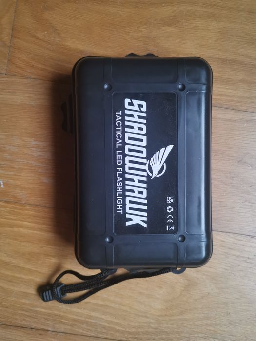 Lanterna LED alta potência, 50.000 lúmens - ShadowHawk (Nova)