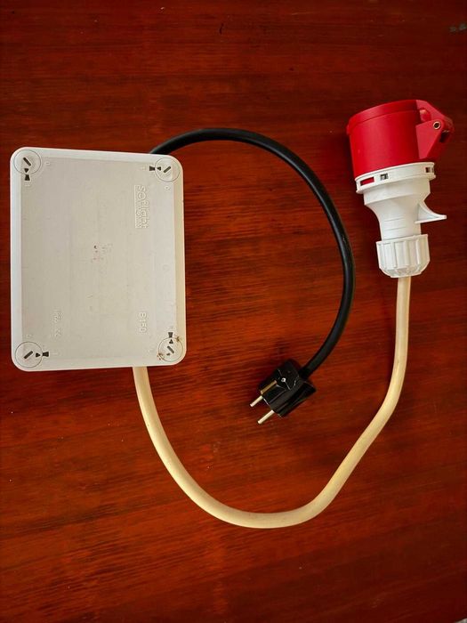 Adaptador de cabo de carregamento de trifásico para monofásico