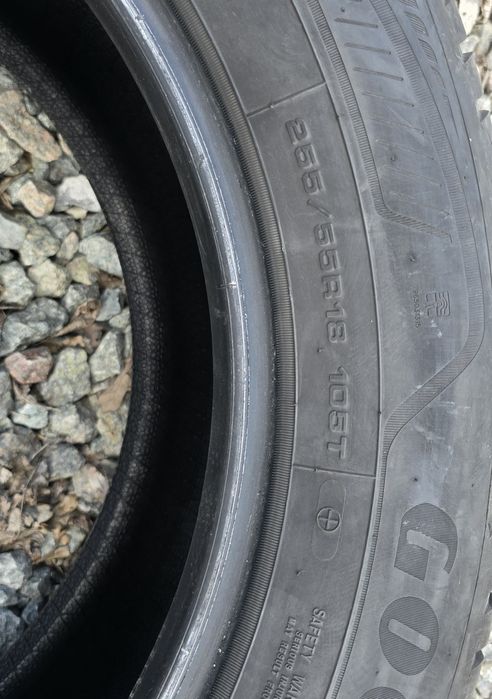 Всесезонні шини 255/55/18 Goodyear Vector 4 Seasons Gen-3  б/в