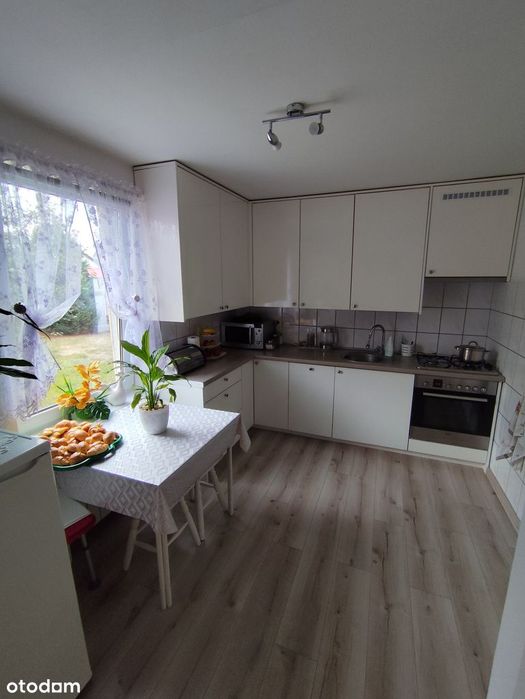 Dom wolnostojący fotowoltaika, klimatyzacja, duża działka .REZERWACJA.