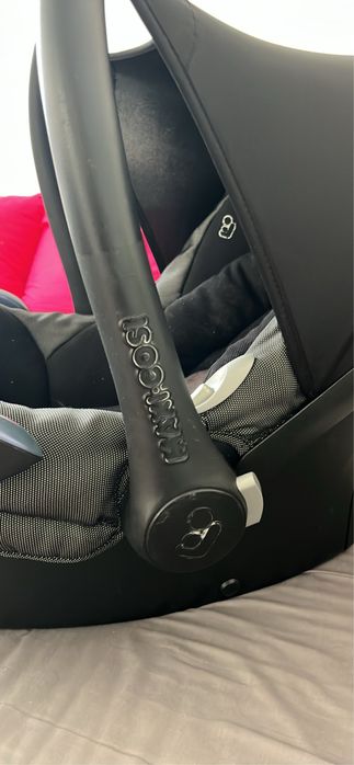 Ovo/ Cadeira auto Maxi Cosi