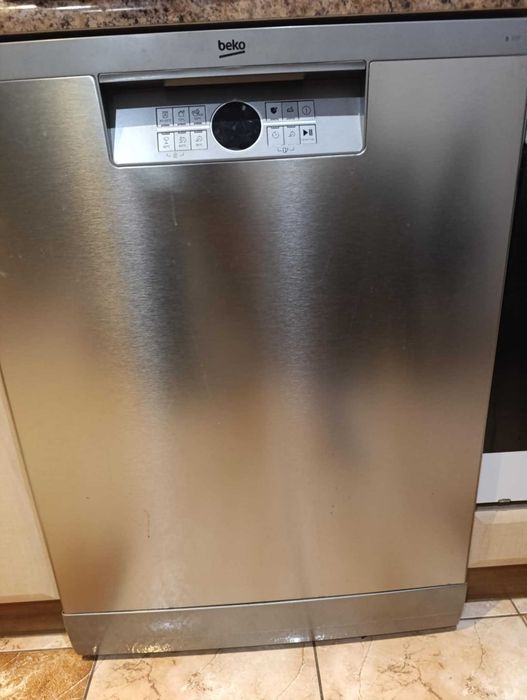 Sprzedam zmywarkę 60 w bdb stanie