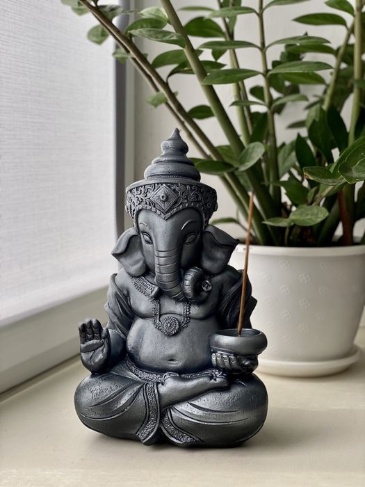 Ганеша, Ганапаті, Будда, пало санто