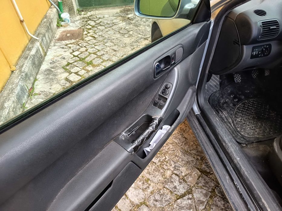 Audi A3 1.6 de 1998 em bom estado