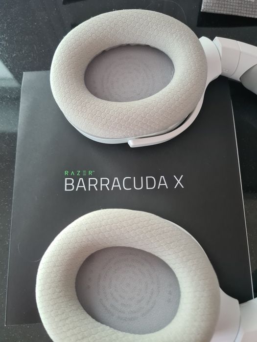 Razer Barracuda X Brancos