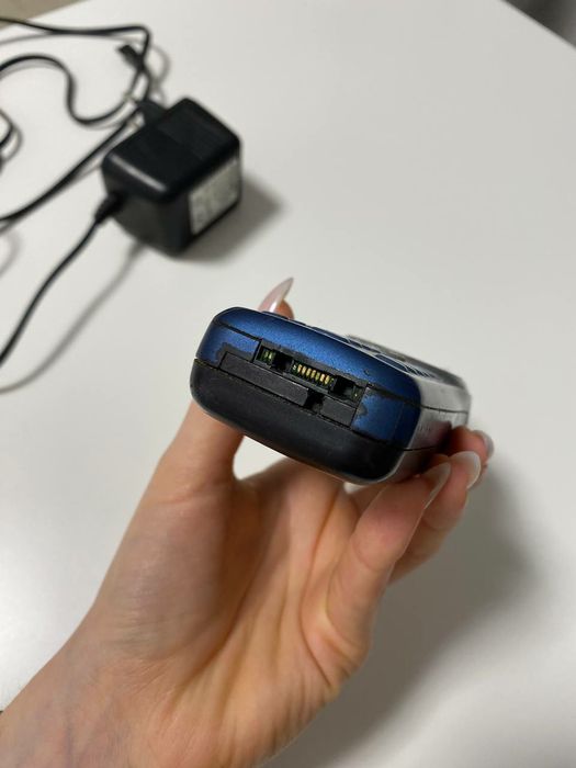 Кнопочный телефон ретро Philips savvy vogue