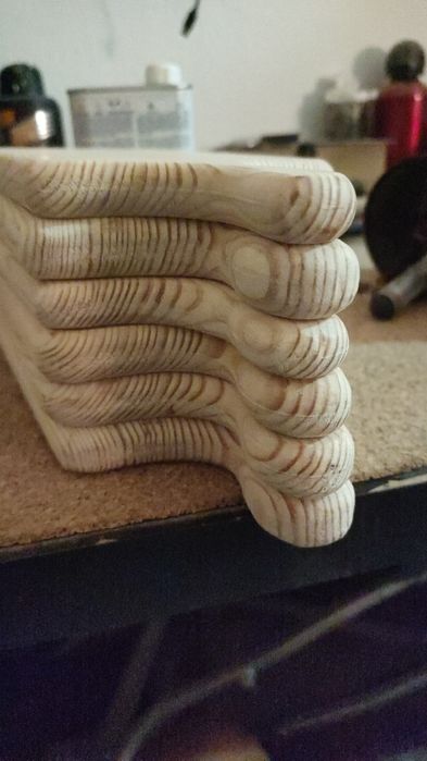 Tábuas de madeira para servir