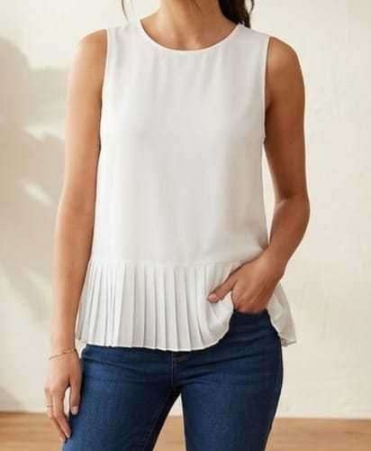 Top branco Tiffosi Woman – Tamanho M – Detalhe plissado Novo