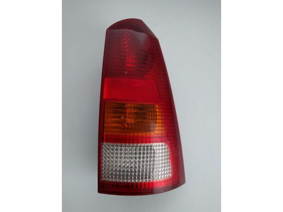 farolim farol tras direito ford focus sw carrinha