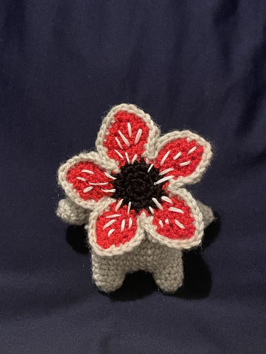 Игрушка демогорган из очень странных дел