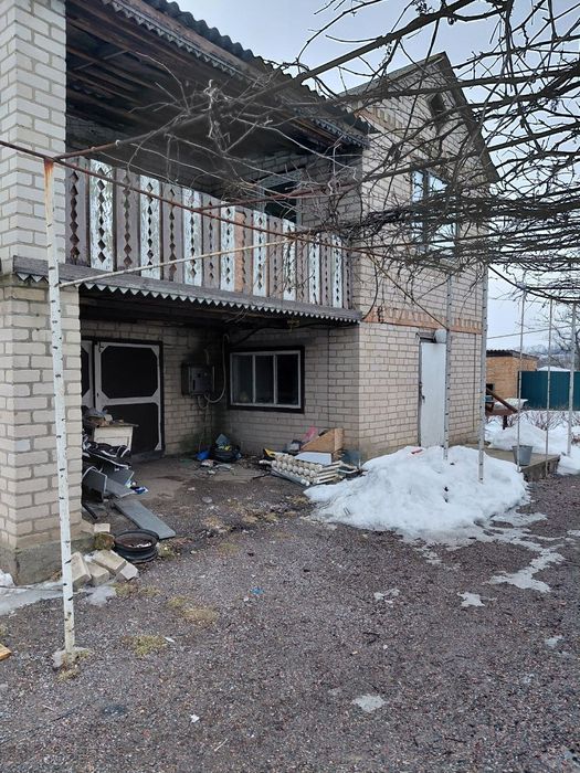 Продам будинок з жилим флігелем 17000$