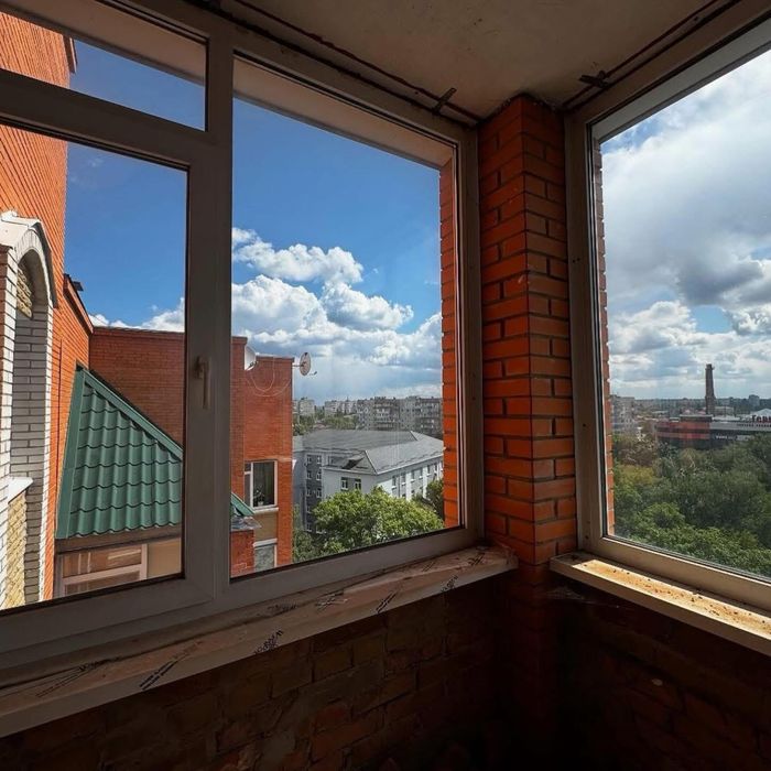 Новобудова. Гоголя 3.