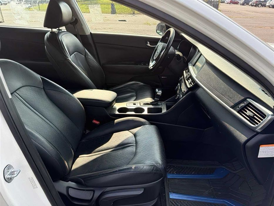 Kia Optima Hybrid      2017