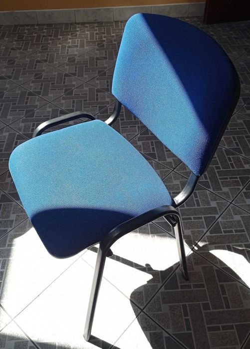 Krzesło konferencyjne bez pulpitu