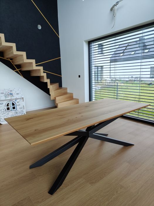 Stół dębowy na zamówienie