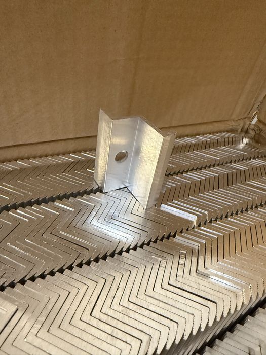 Алюмінієві прижими міжпанельний / боковий