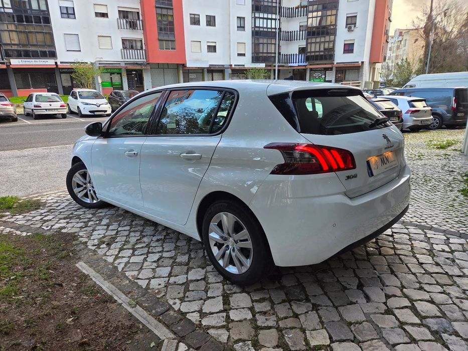 Peugeot 308 PureTech 130 GPF EAT8 Stop & Start Active Pack