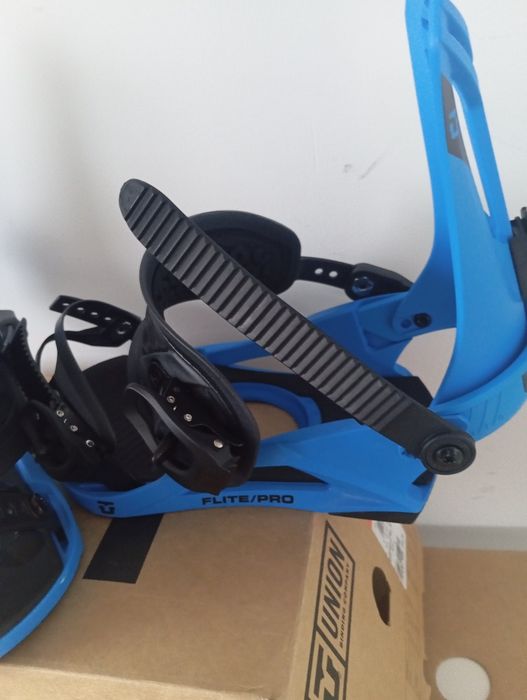 Wiązania snowboardowe union flite pro nowe M męskie snowboard Burton
