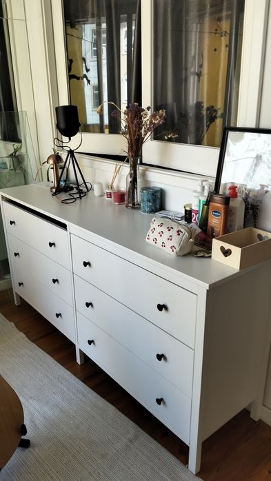 Cómoda IKEA branca