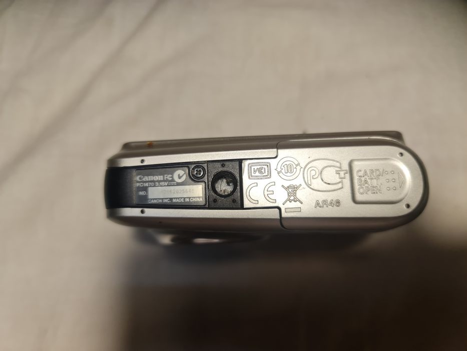 Цифровой фотоаппарат Canon PowerShot A495.статуэтк,sharp