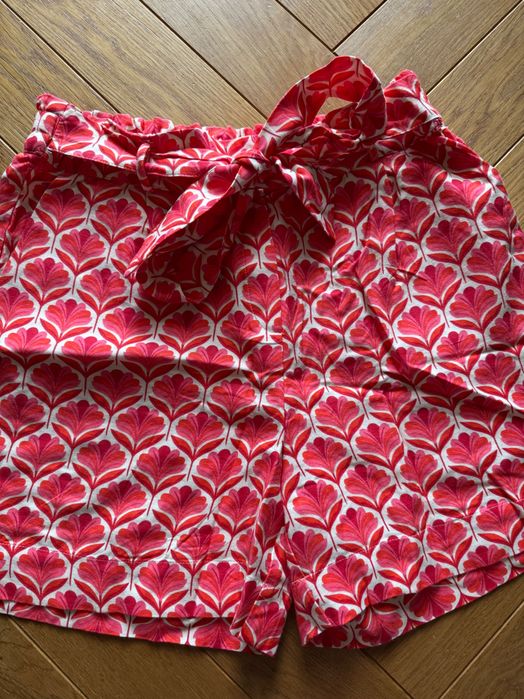 Krótkie spodenki szorty bermudy czerwone w kwiaty L XL