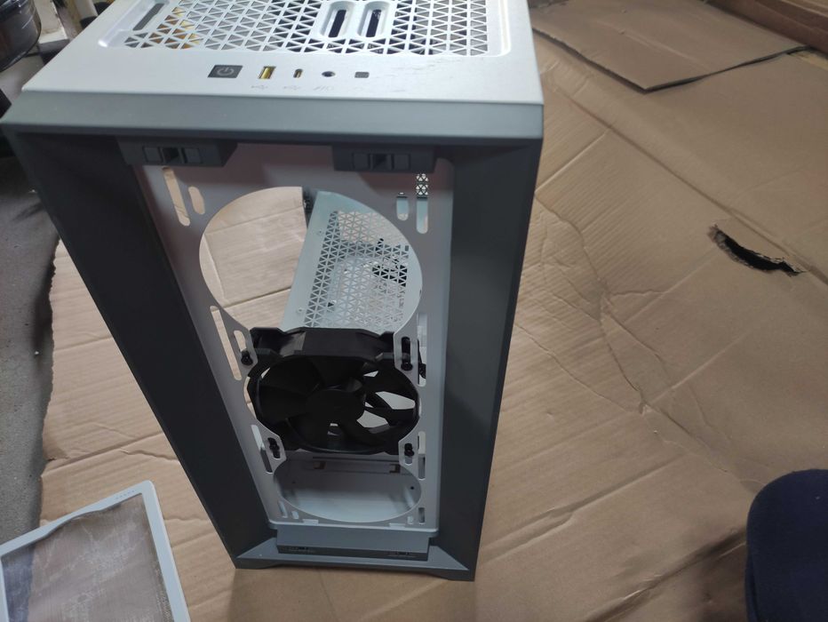 Obudowa do komputera 3 szt Lian Li O11 Dynamic Nzxt H5 Corsair 4000D