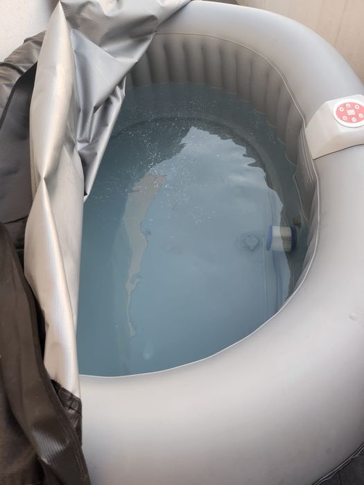 Jacuzzi Insuflável