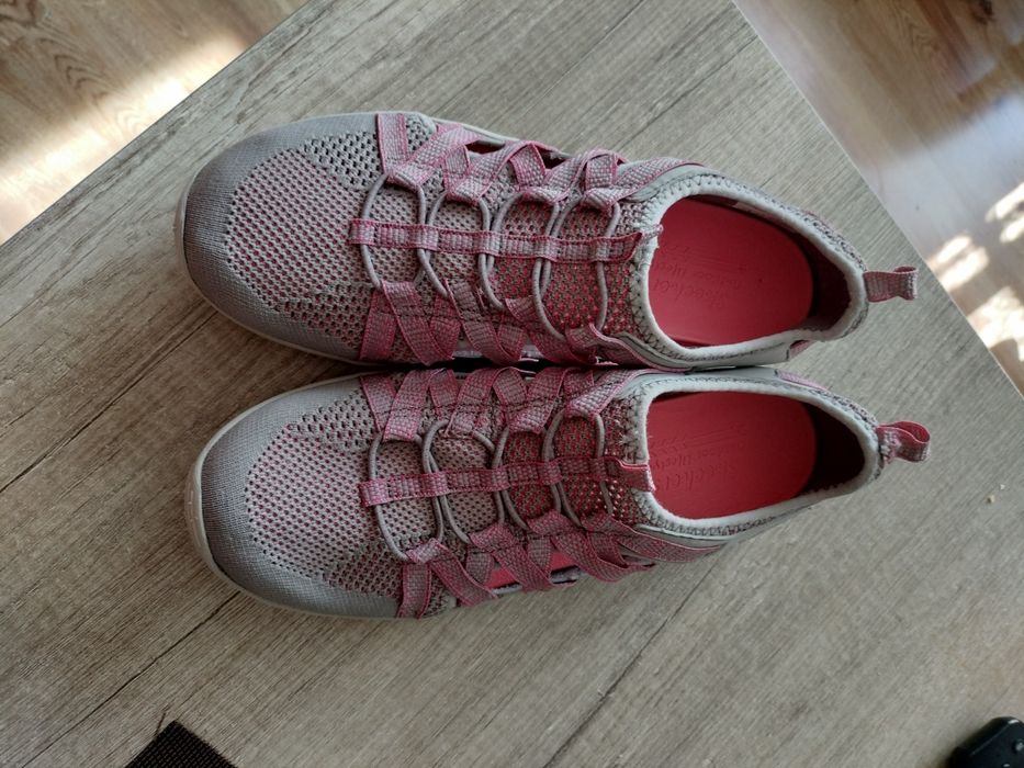 Adidasy damskie Skechers