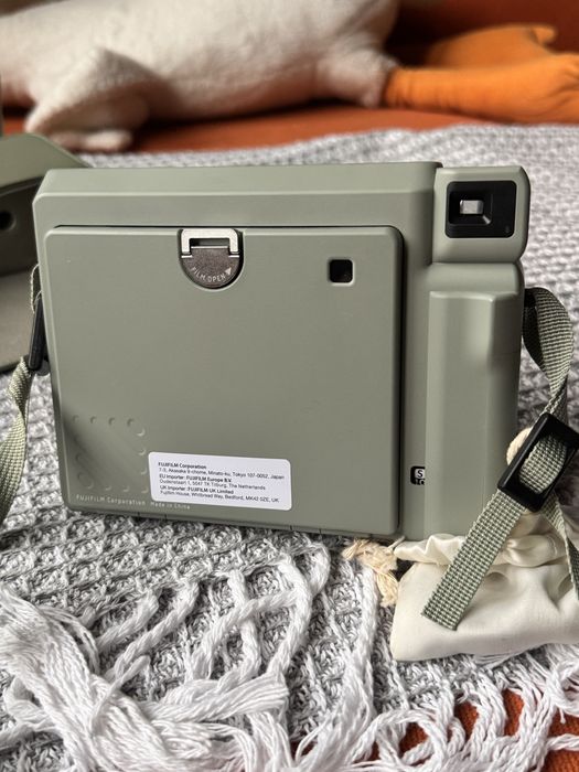 Фотоапарат миттєвого друку INSTAX WIDE 400 з чохлом