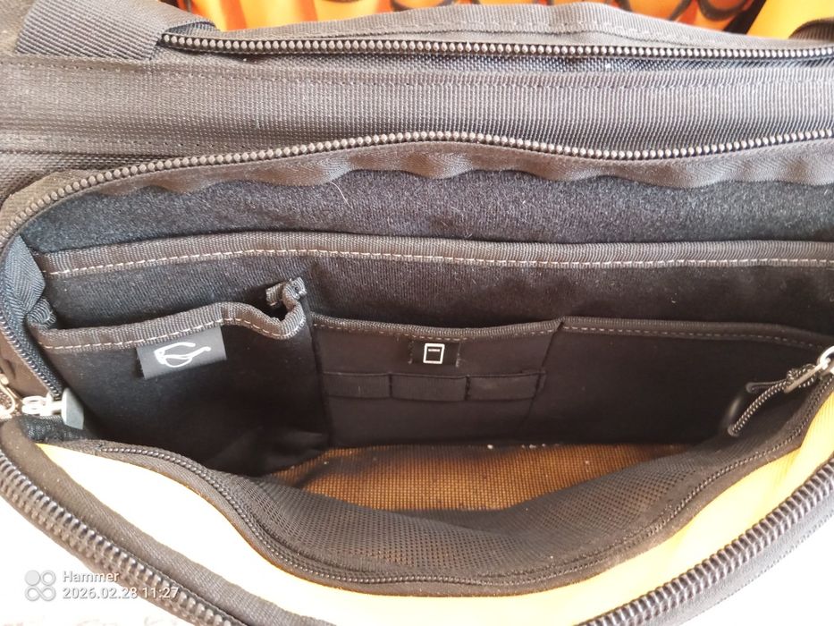 Torba narzędziowa DeWalt DWST83522-1 z systemem Tought System