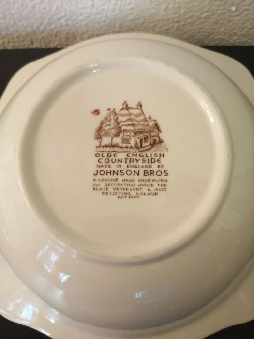 Olde English Countryside by Johnson Brothers