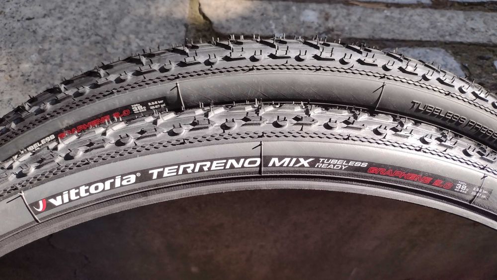 2x Vittoria Terreno Mix 700x38 graphene 2.0