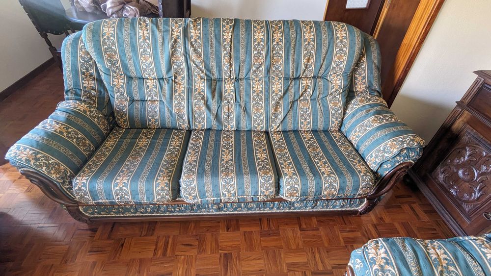 SOFA 3 lugares + 2 Poltronas