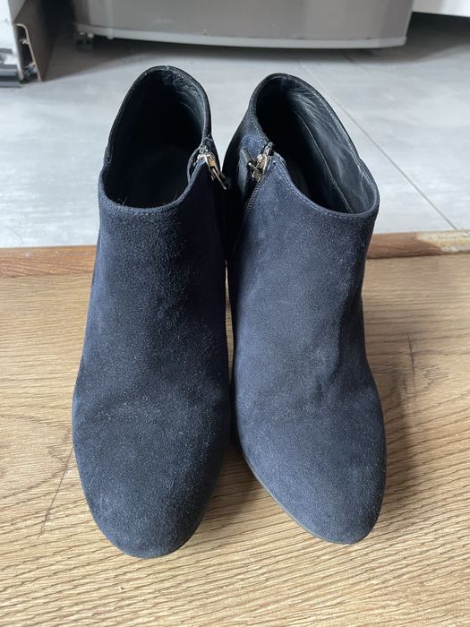 Buty damskie na obcasie